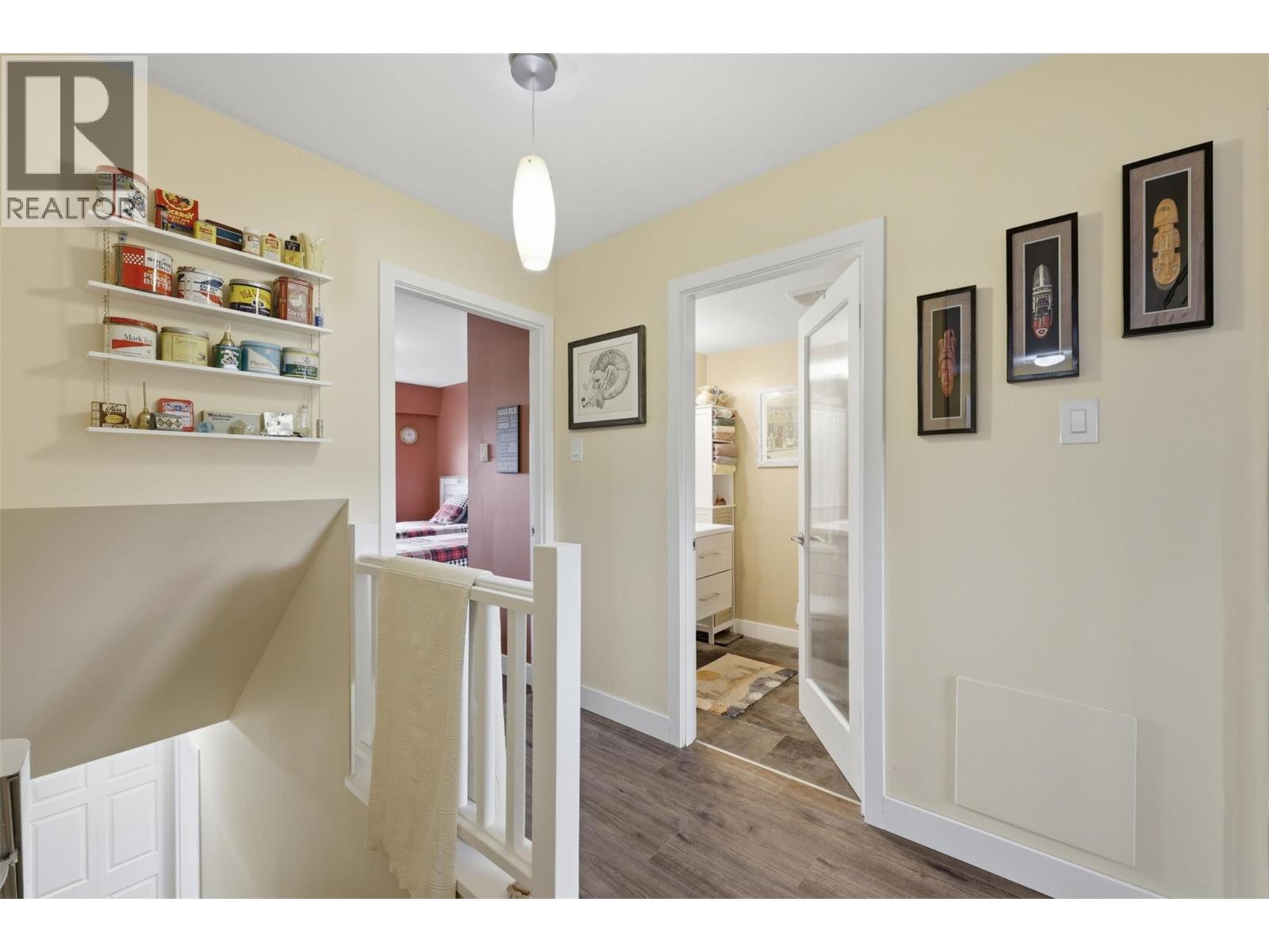 #205 825 Hill Street - 23