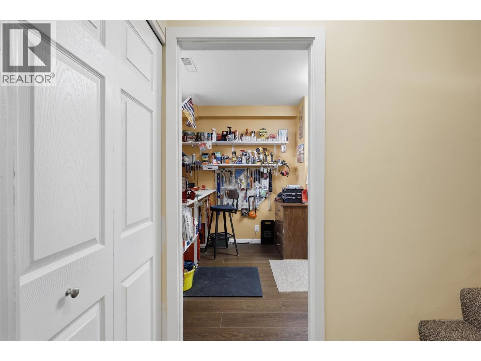 #205 825 Hill Street - 36