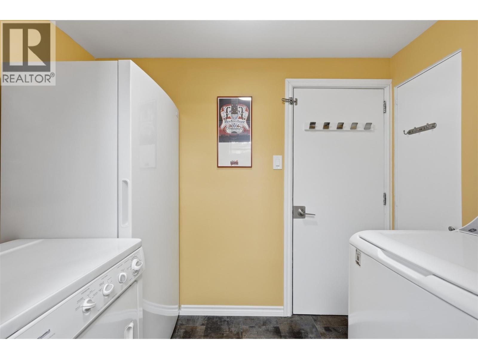 #205 825 Hill Street - 40