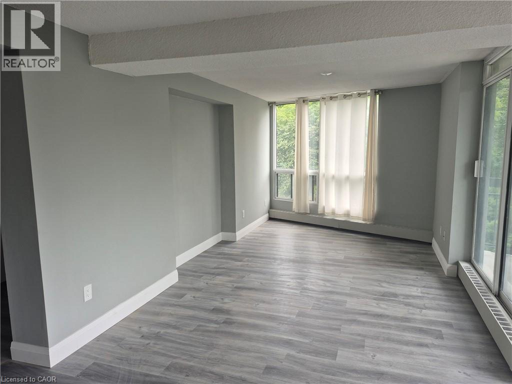 #708 150 CHARLTON Avenue E - 5