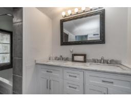 4827 216a Street, Langley, BC V3A2N6 Photo 14