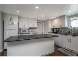 4827 216a Street, Langley, BC V3A2N6 Photo 7