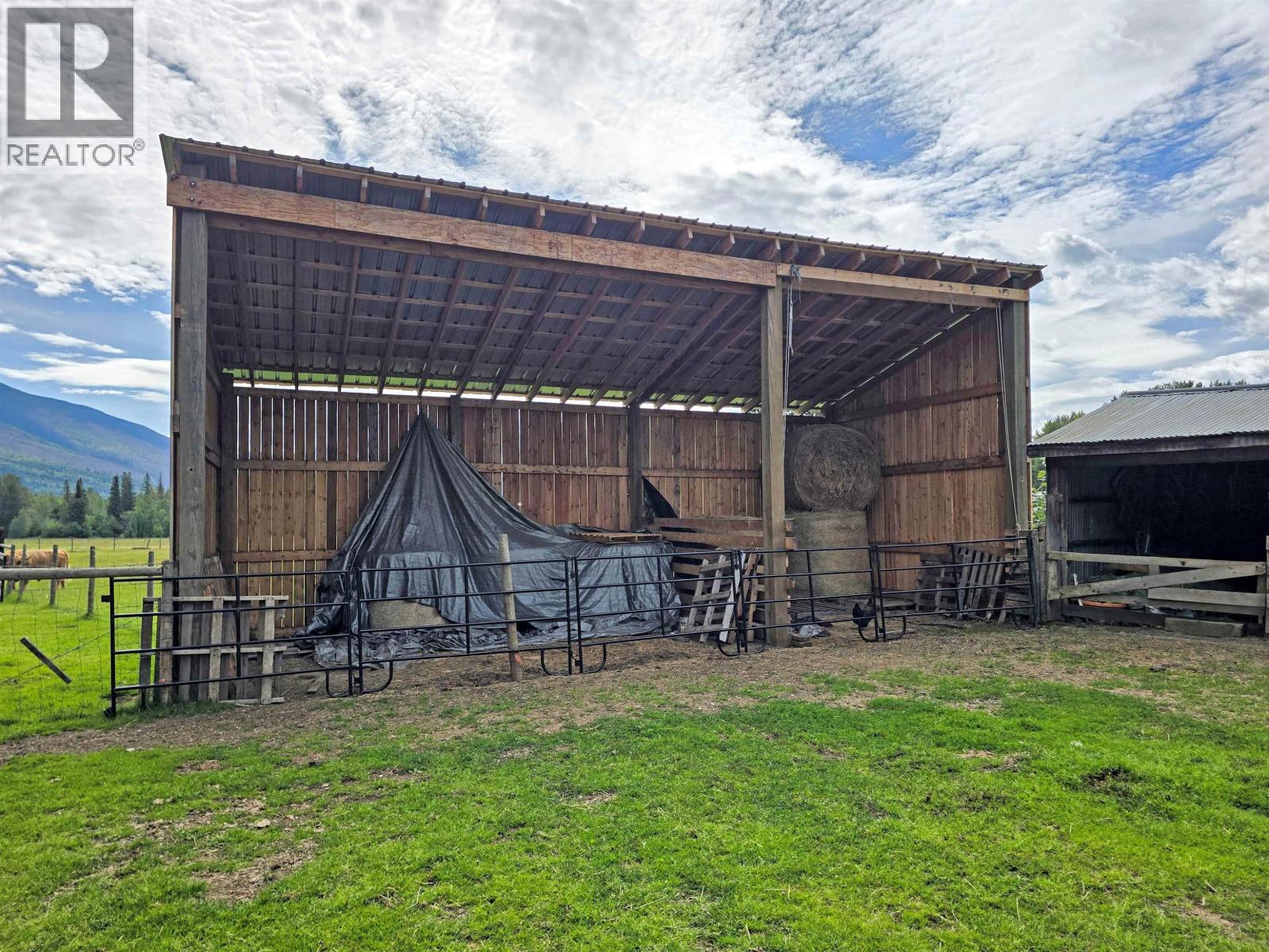 1350 DYKE ROAD, McBride