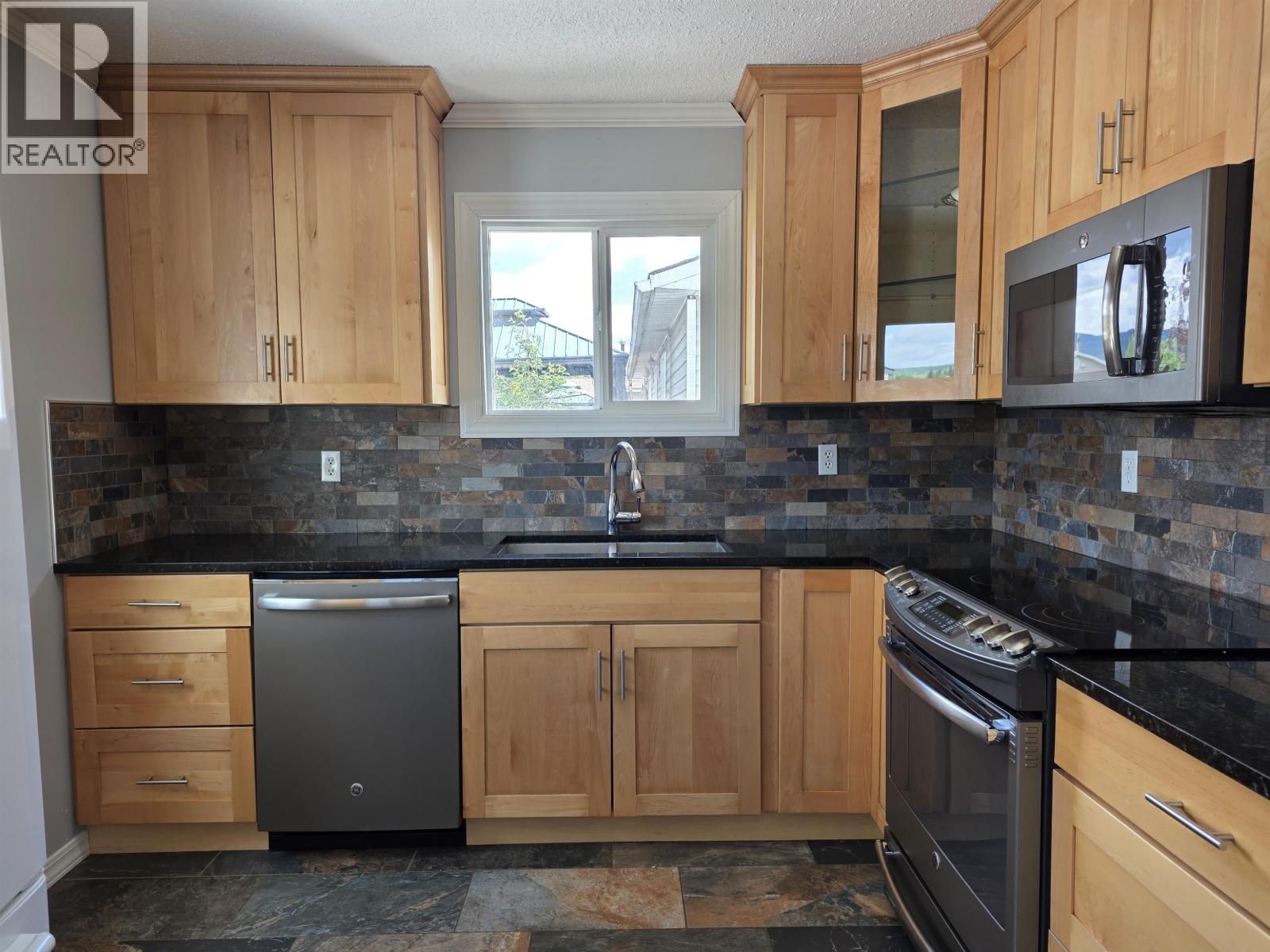 2200 CATALINE COURT - 13
