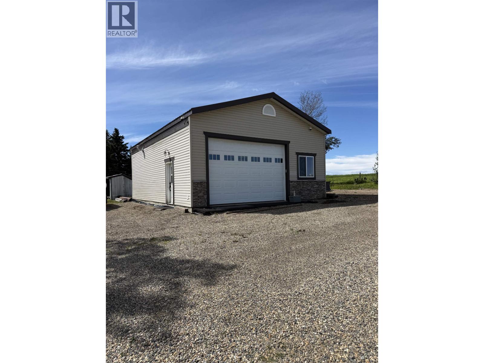 6417 NORTH PINE ROAD - Image 28