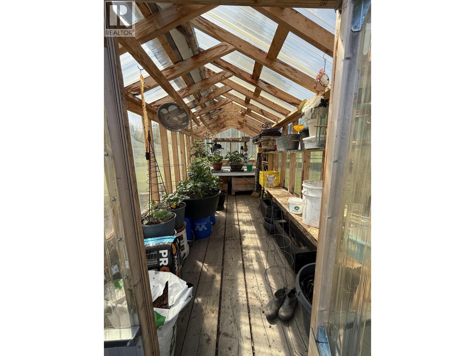 6417 NORTH PINE ROAD - Image 34