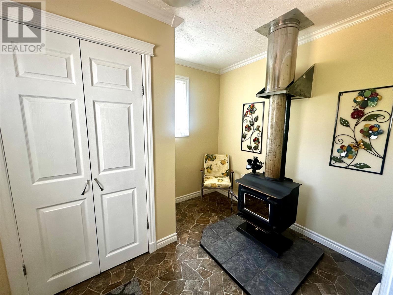 153 Commonwealth Drive - 8