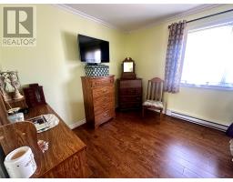 153 Commonwealth Drive thumbnail 28