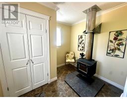 153 Commonwealth Drive thumbnail 8