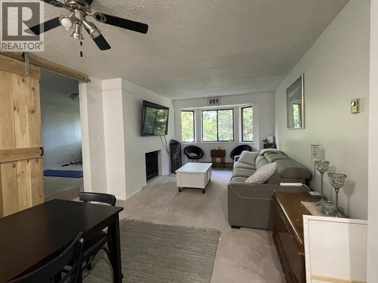 #10 4832 LAZELLE AVENUE - 6