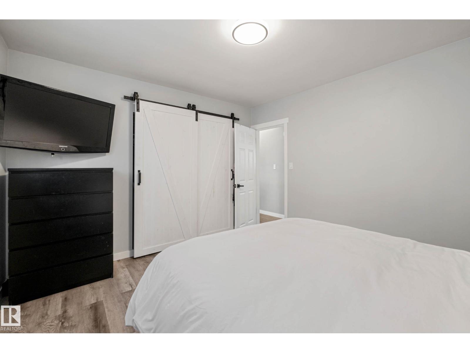 13411 131 ST NW - 5
