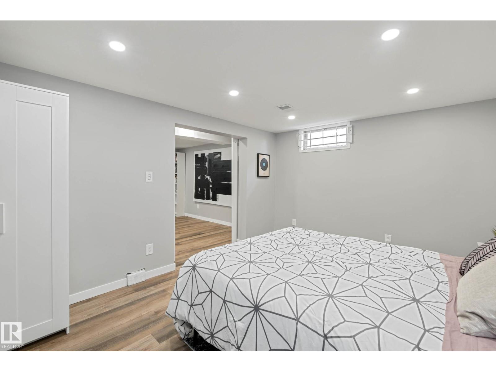 13411 131 ST NW - 23
