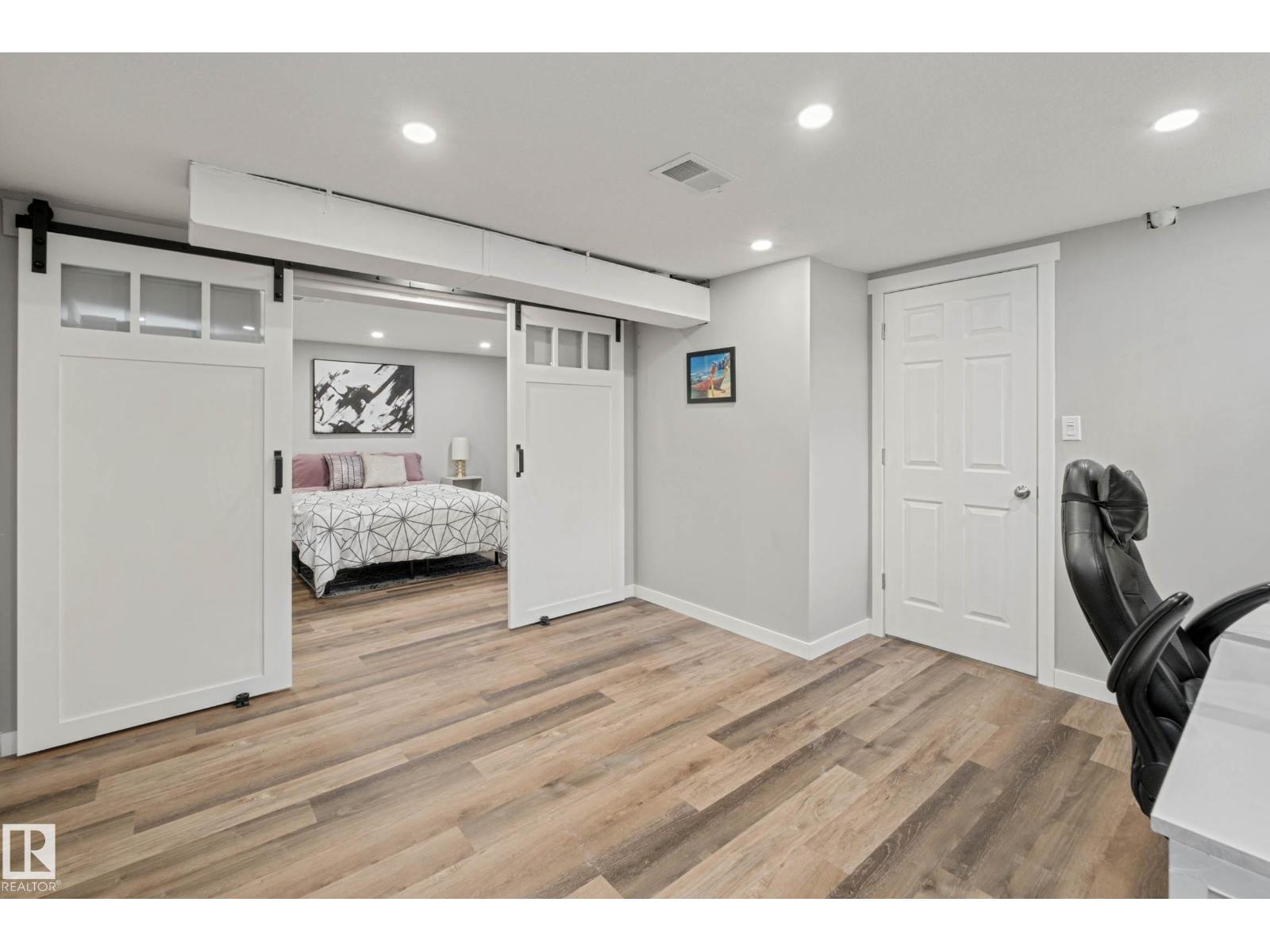 13411 131 ST NW - 21