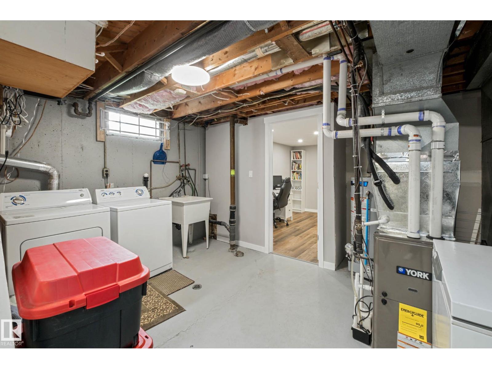 13411 131 ST NW - 24