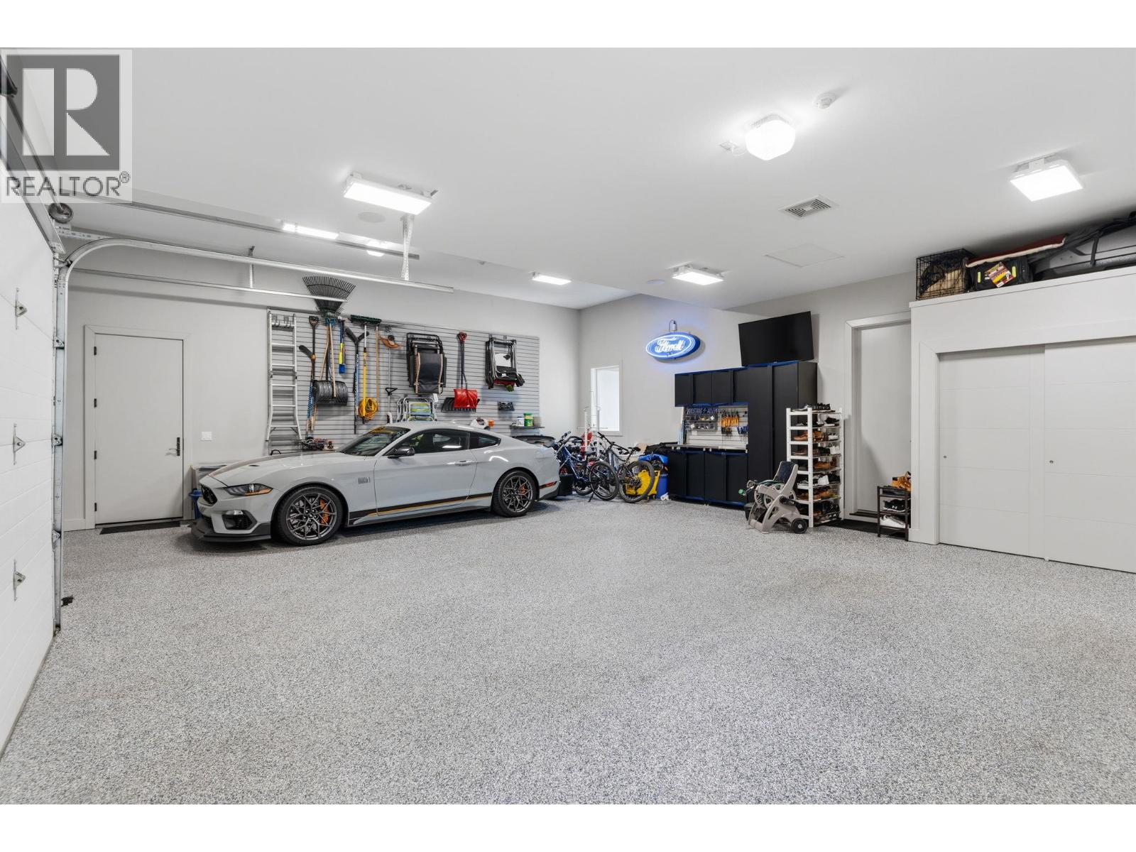 3350 Vineyard View Drive - 84