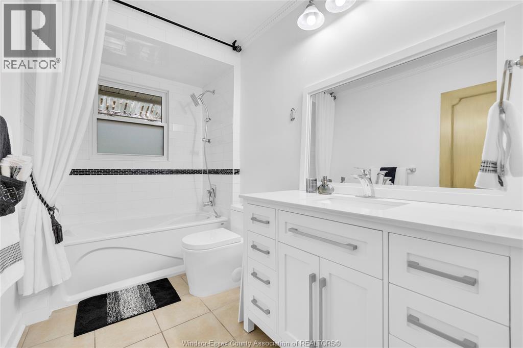 3483 DOUGALL - 21