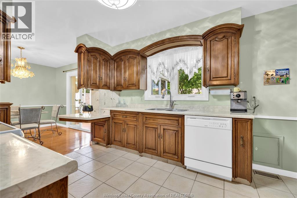 3483 DOUGALL - 5