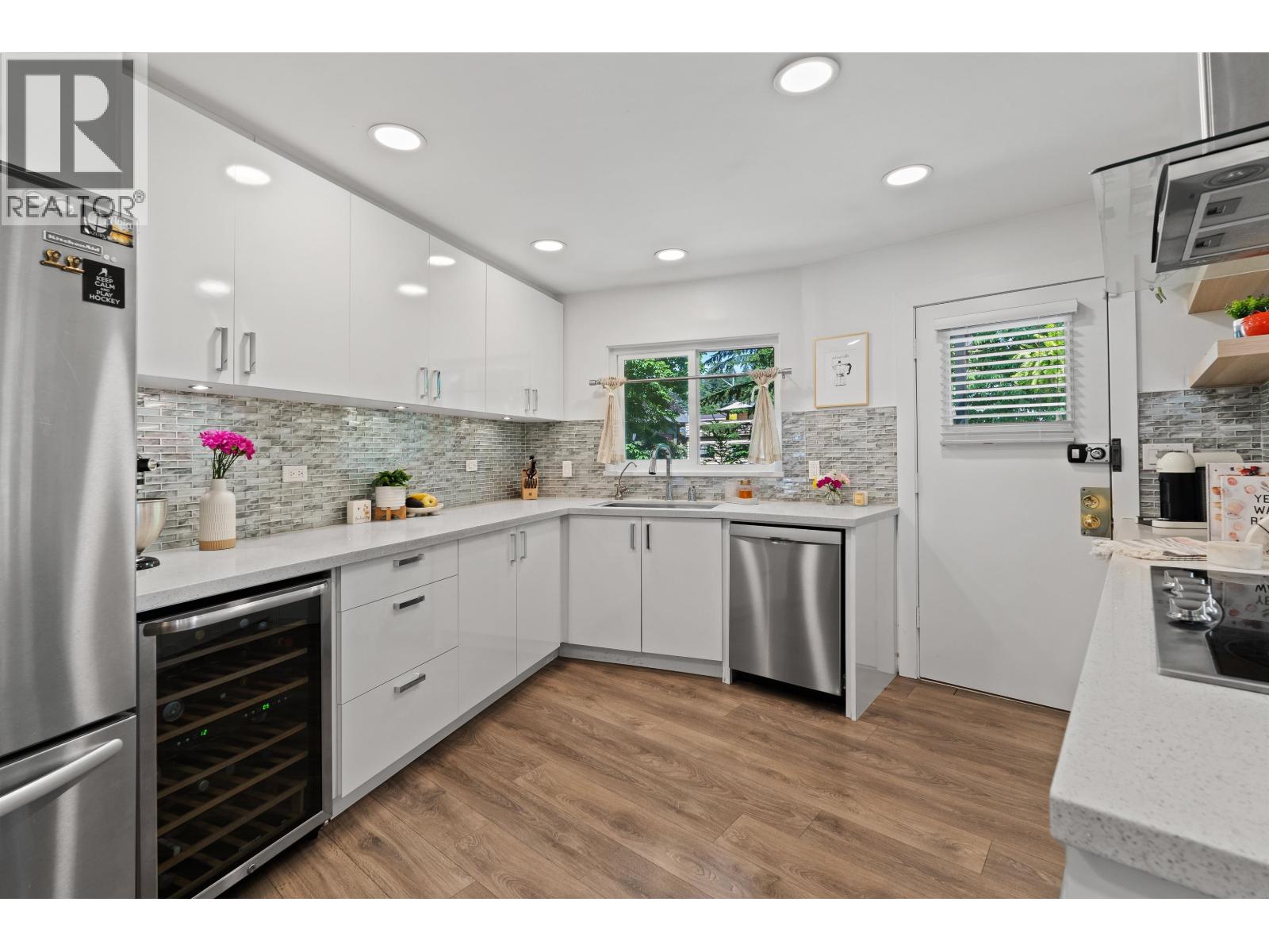 603 RIALTO COURT, Coquitlam