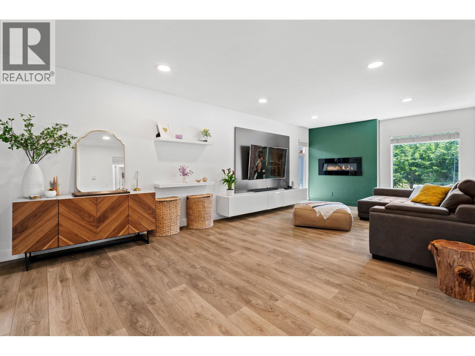 603 RIALTO COURT, Coquitlam