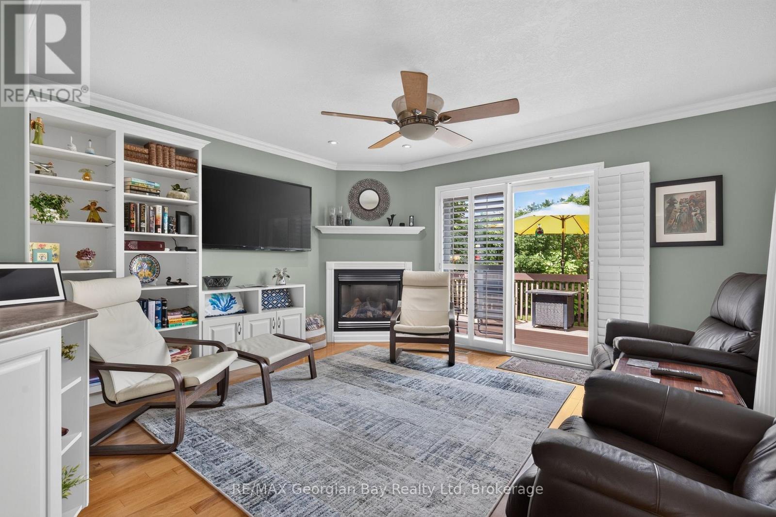 #13 90 BURKE STREET - Image 16