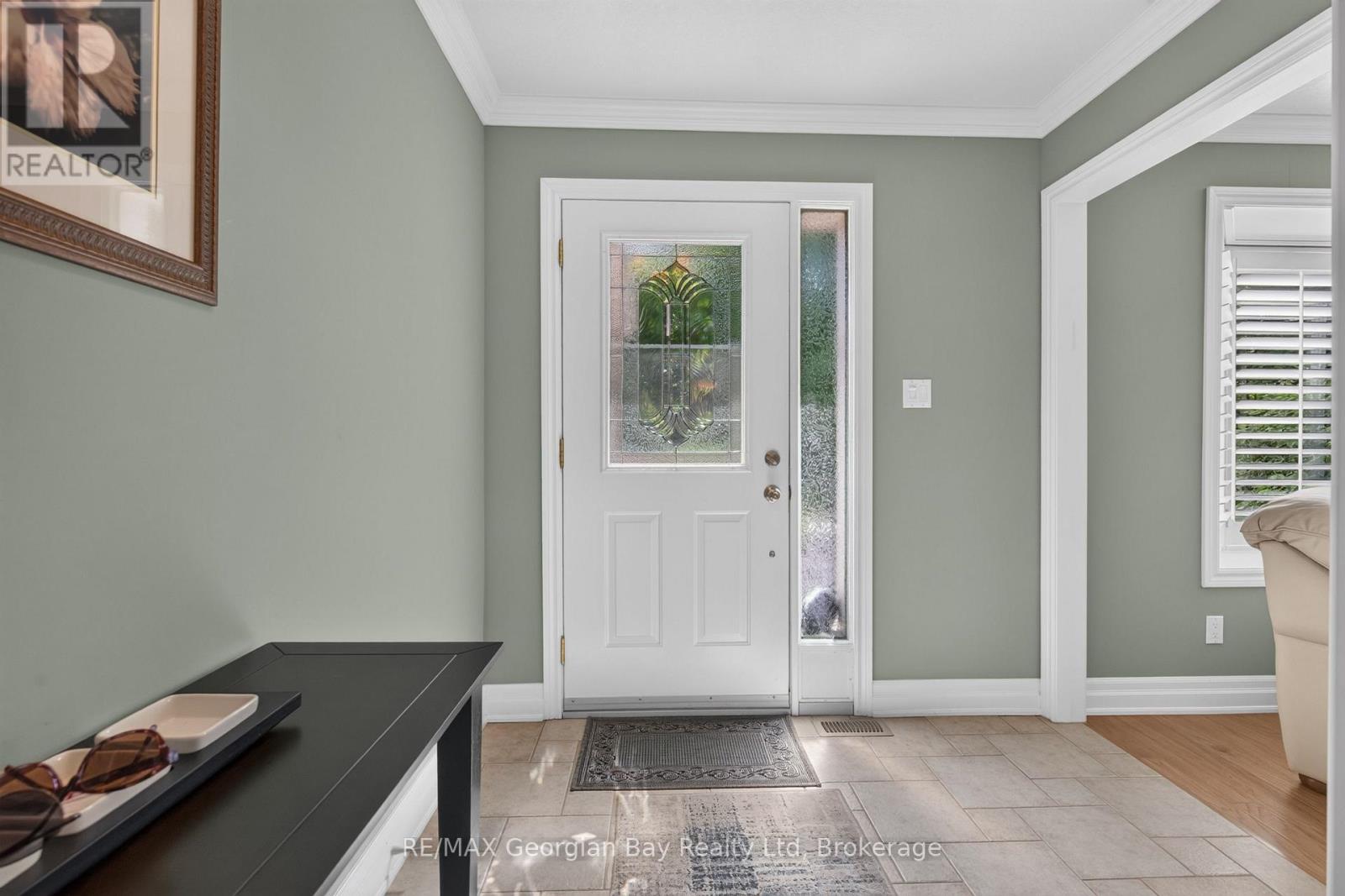 #13 90 BURKE STREET - 3