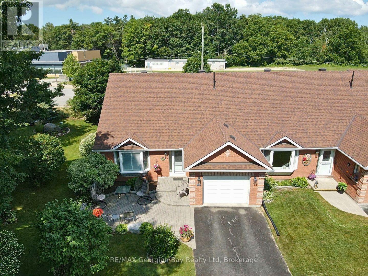 #13 90 BURKE STREET - Image 43