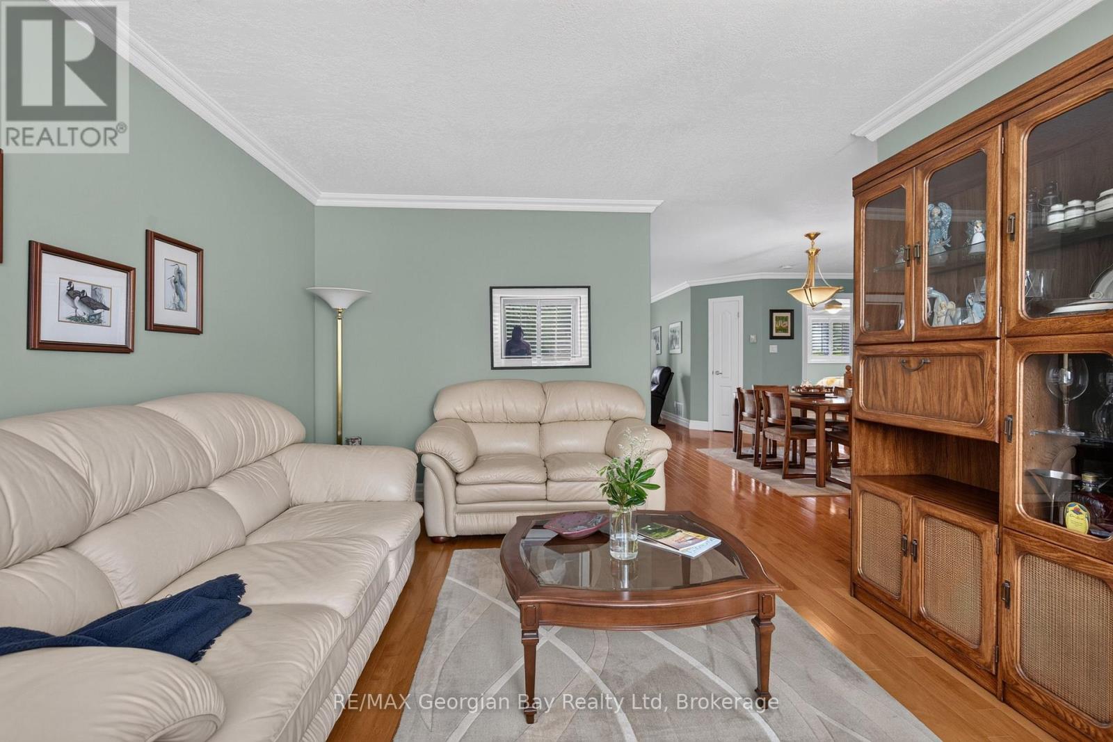 #13 90 BURKE STREET - Image 6