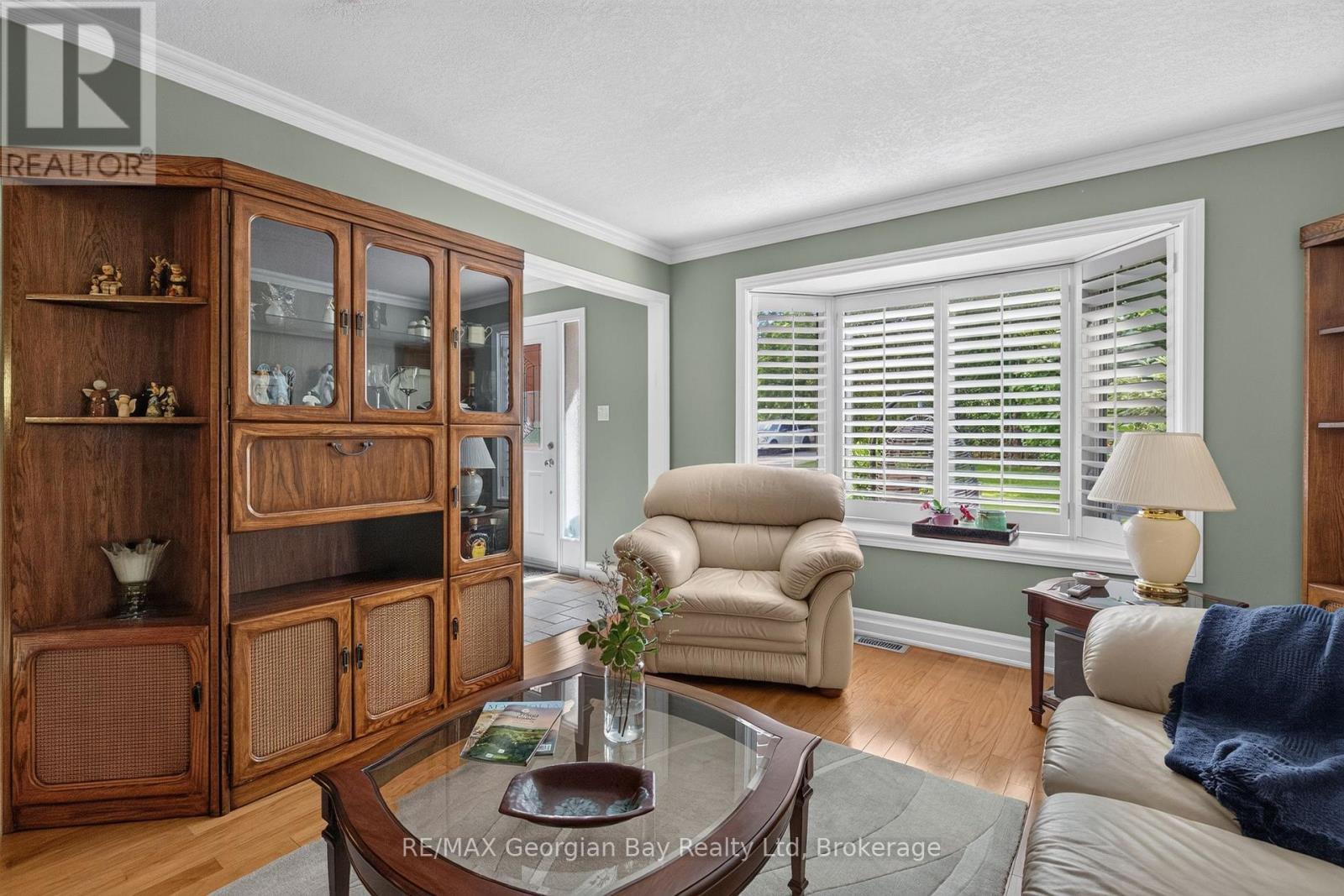 #13 90 BURKE STREET - Image 7