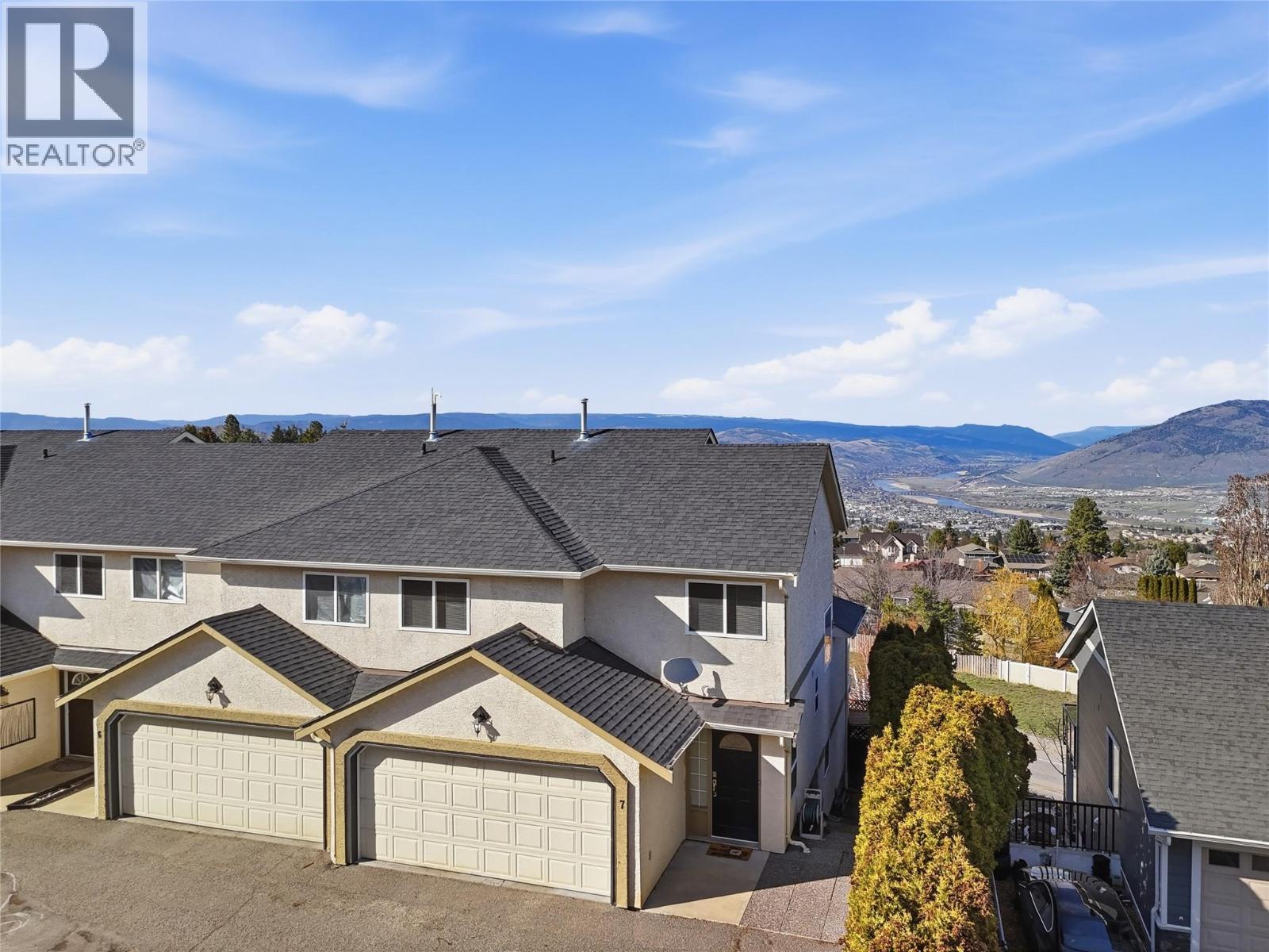 #7 750 Dunrobin Drive - 1