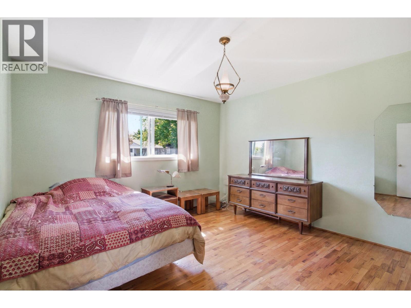2362 Abbott Street - 10