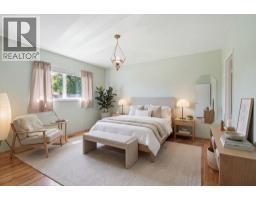 2362 Abbott Street, Kelowna, BC V1Y1E6 Photo 11