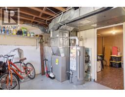 2362 Abbott Street, Kelowna, BC V1Y1E6 Photo 17