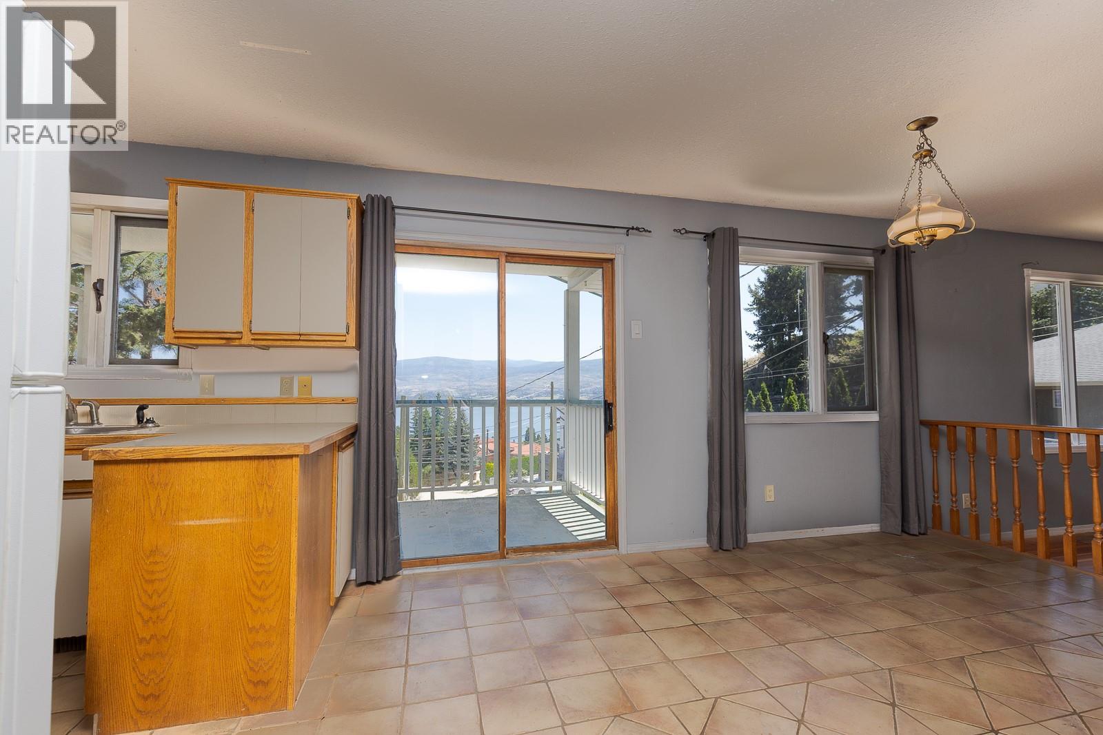 3075 Ourtoland Road, West Kelowna