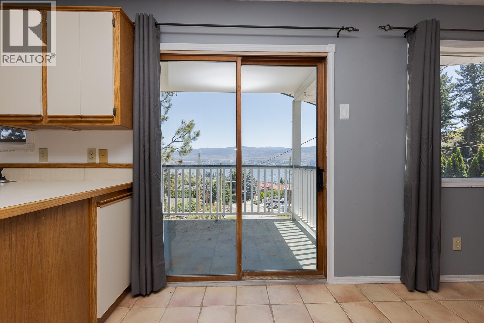 3075 Ourtoland Road, West Kelowna