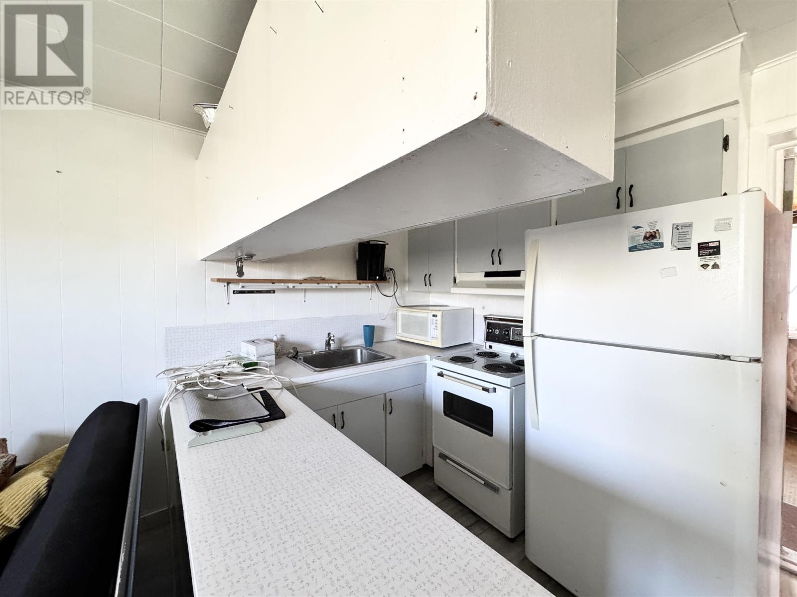 26 Connaught ST - 17