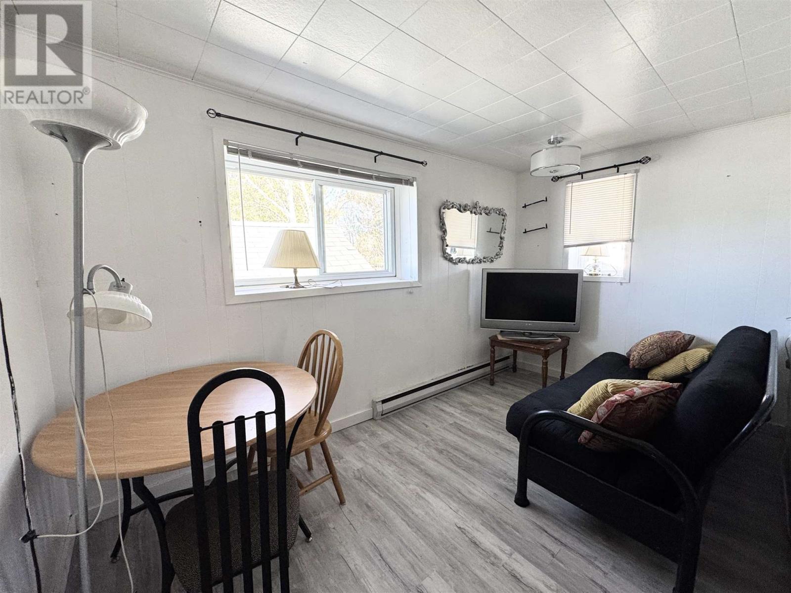 26 Connaught ST - 15