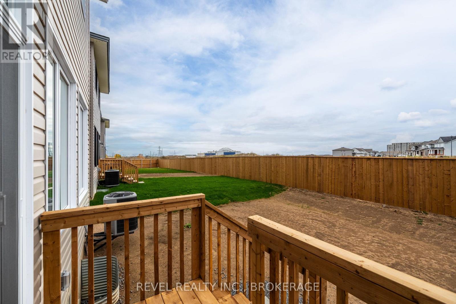1075 BARROW AVENUE - 37