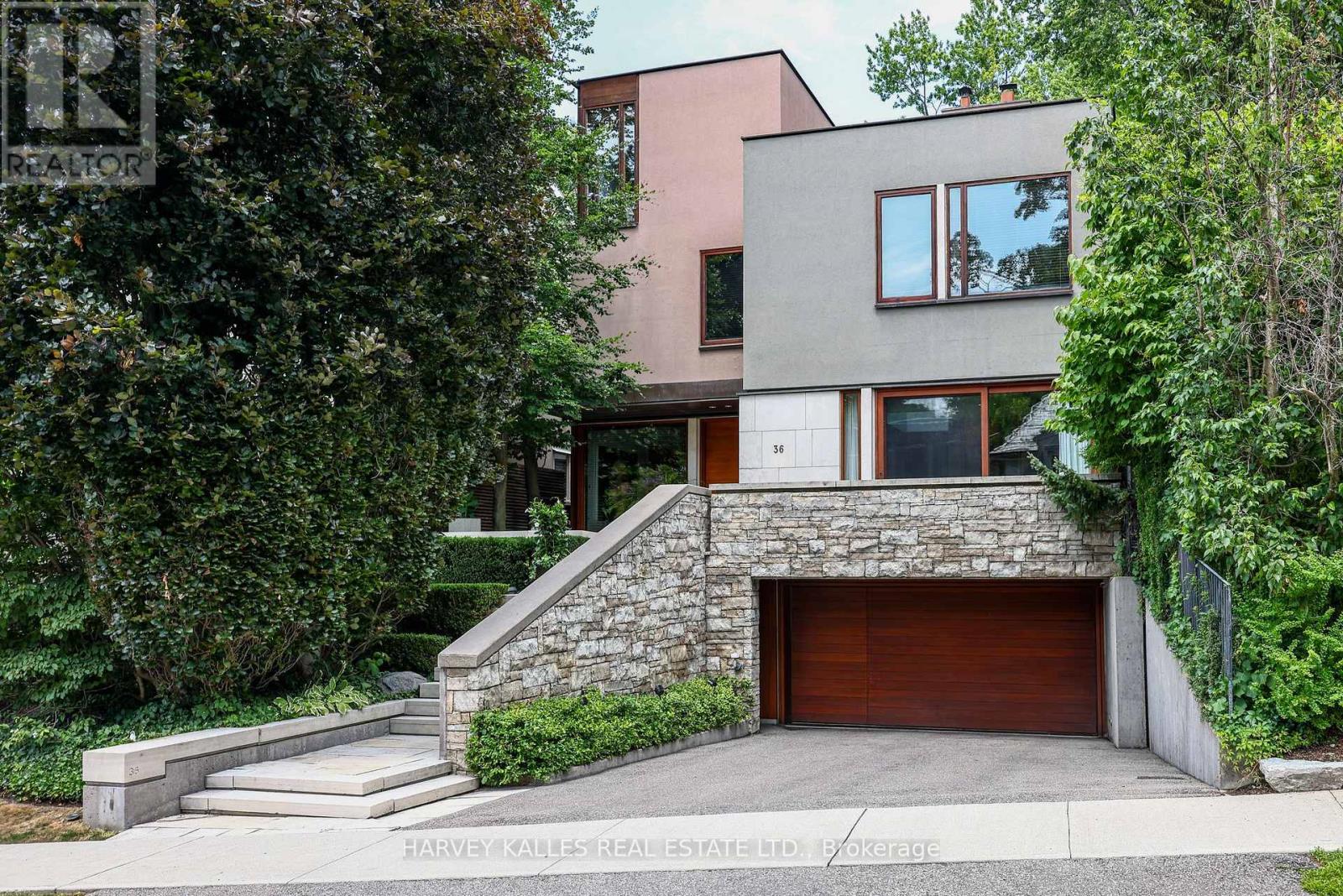 Listing photo of 36 MILLBANK AVENUE