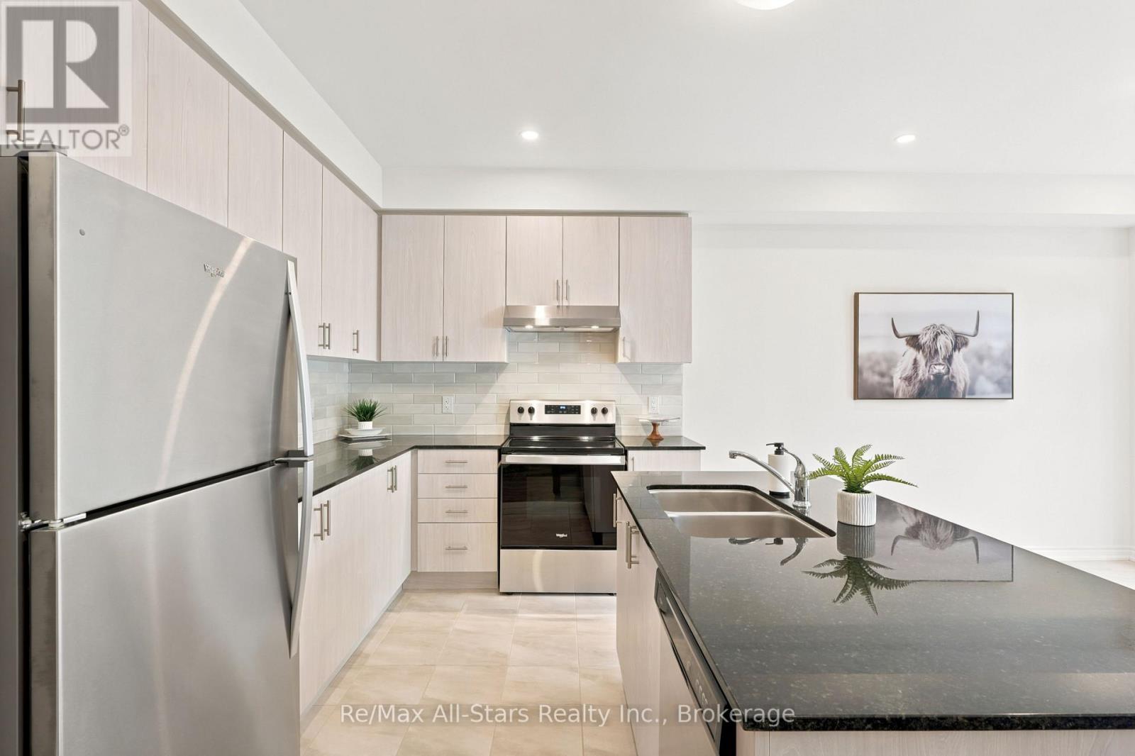 67 HILLCROFT WAY - 14