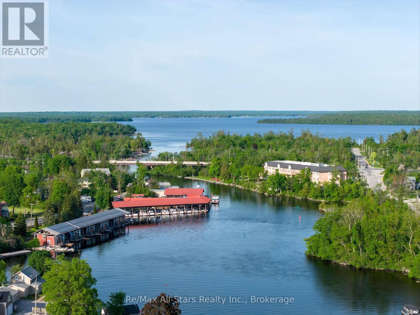 67 HILLCROFT WAY - 23