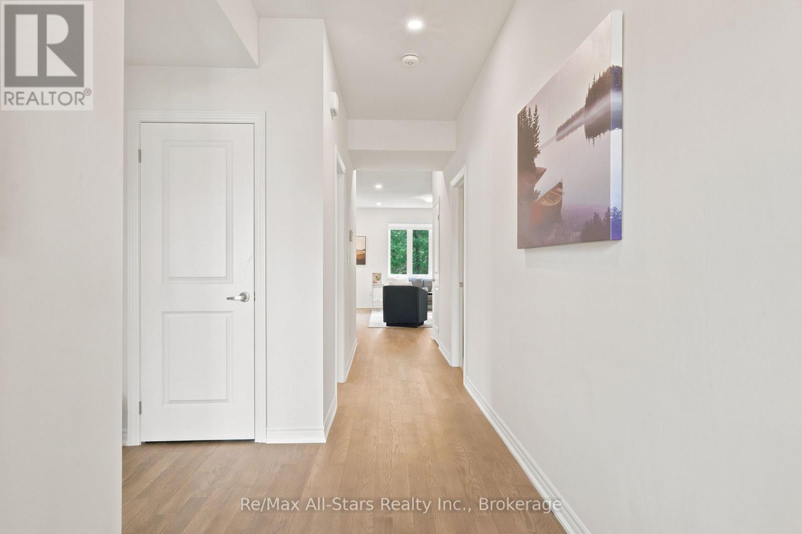 67 HILLCROFT WAY - 8