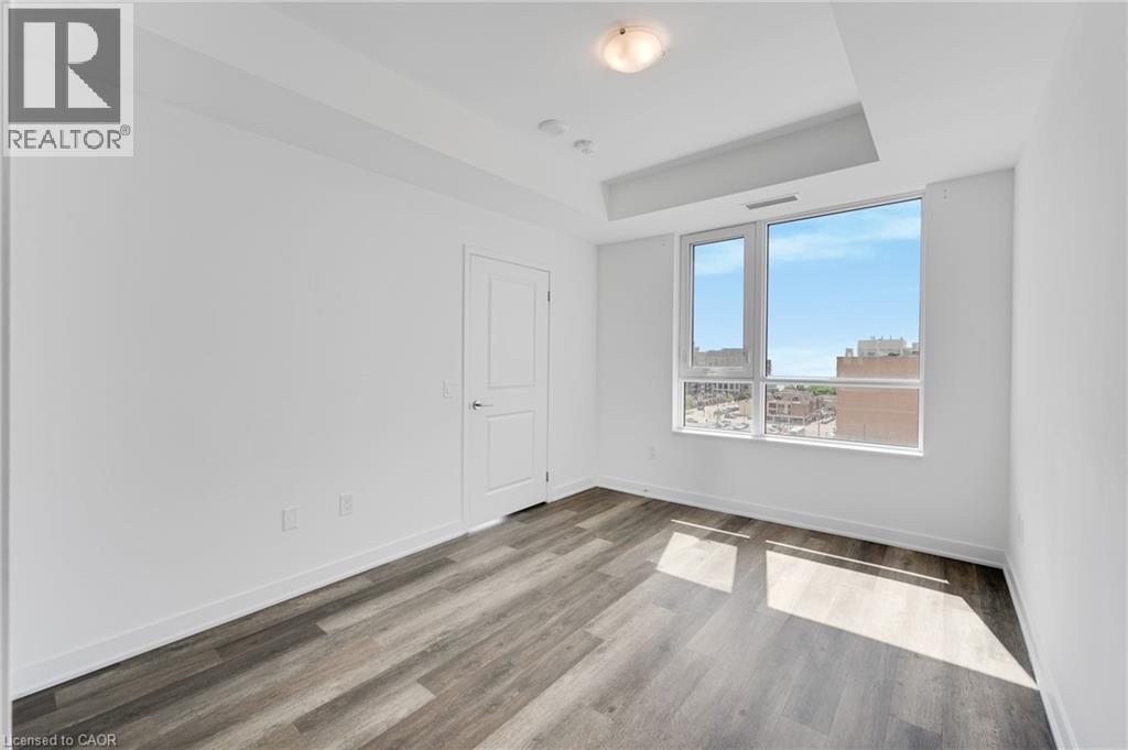 #704 2007 JAMES Street - Image 19