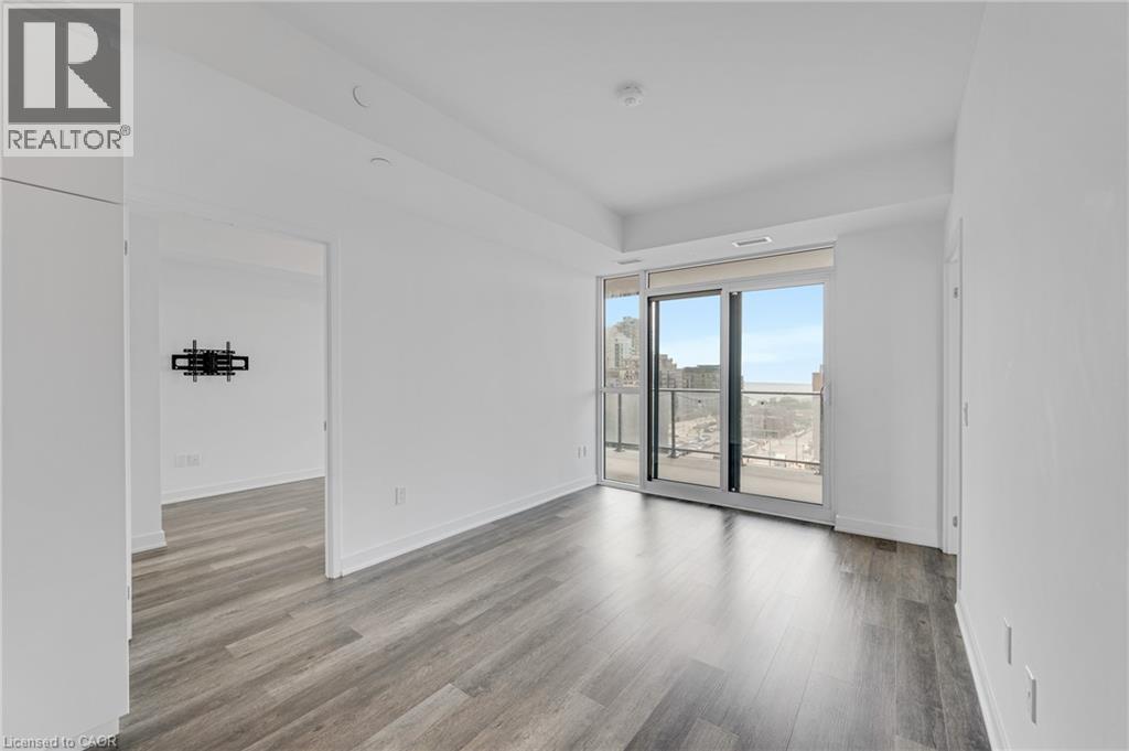#704 2007 JAMES Street - Image 10