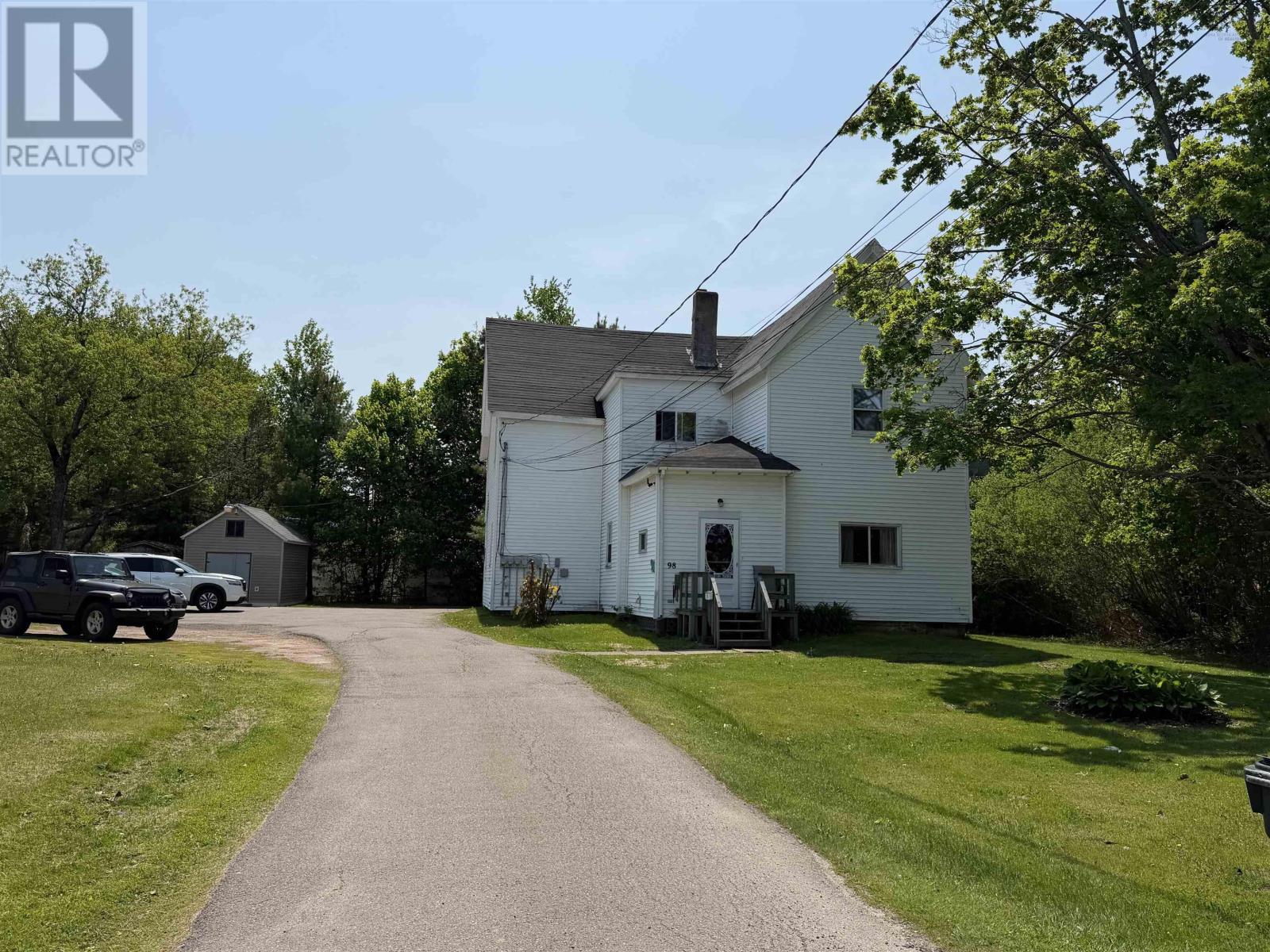 98 Victoria Street W - 3
