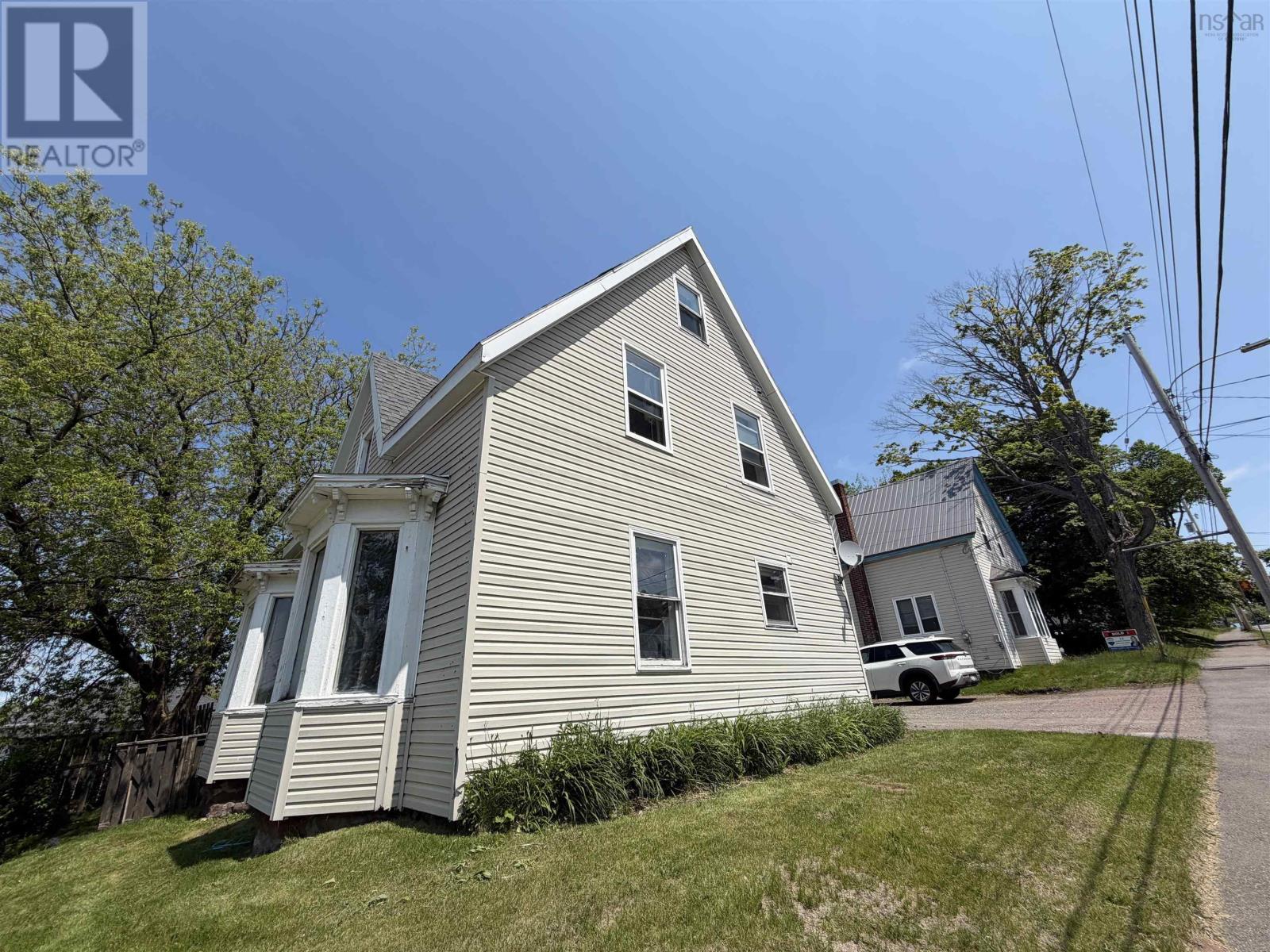 8 East Pleasant Street - 27