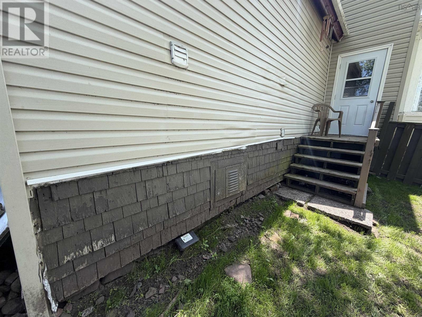 8 East Pleasant Street - 24
