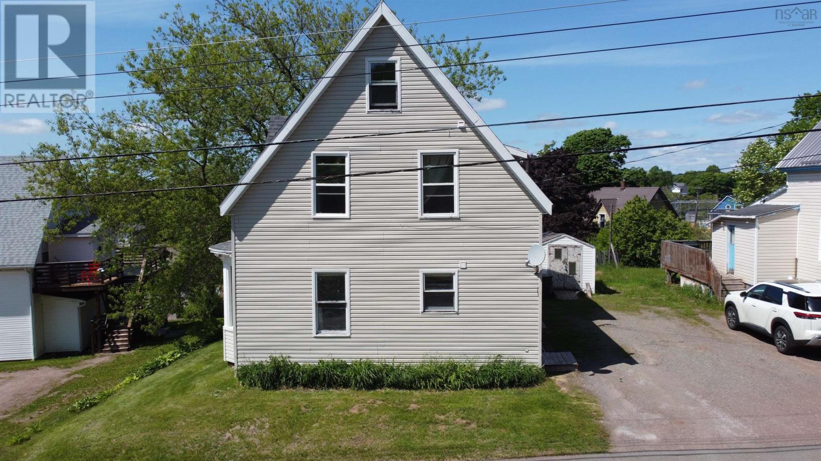 8 East Pleasant Street - 37