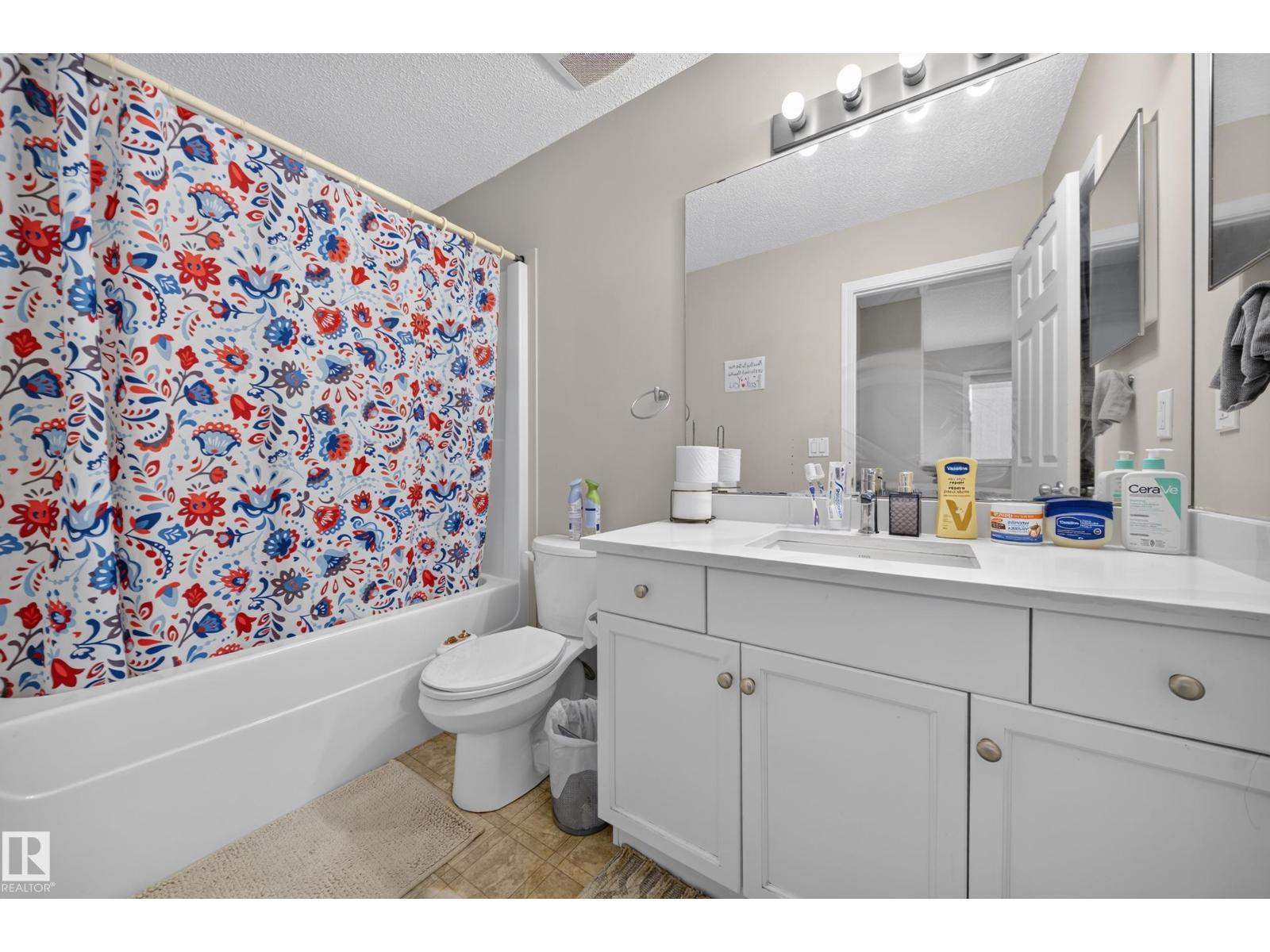 #59 2503 24 ST NW - 8