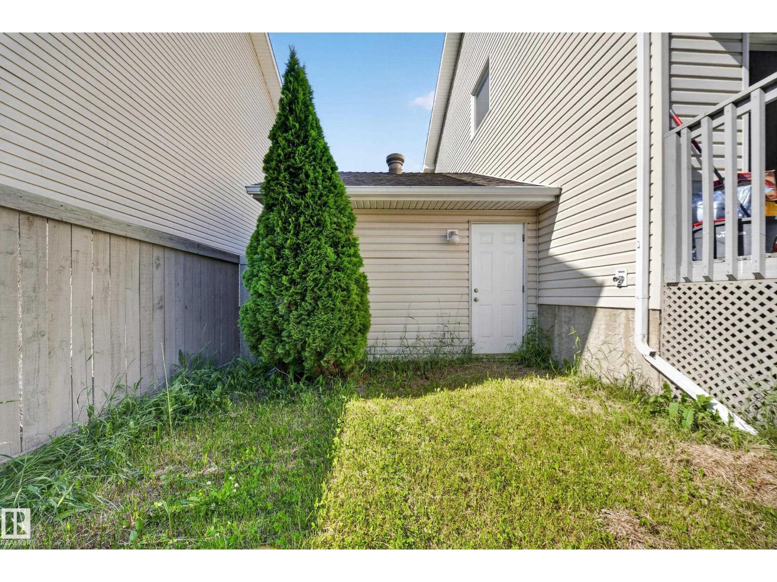 #59 2503 24 ST NW - 17