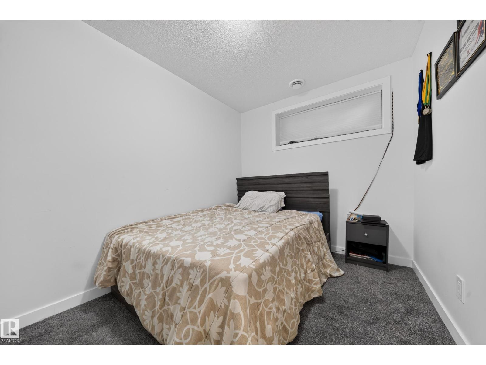 #59 2503 24 ST NW - 40